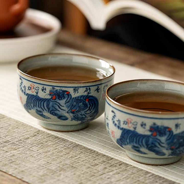 Buddha Stones Jingdezhen Tazza da tè in ceramica dipinta a mano con tigre carina Tazza da tè Kung Fu Ciotola da 140 ml