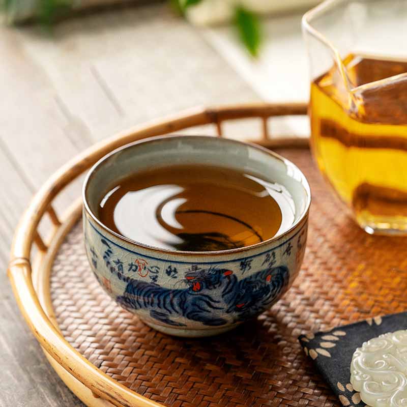 Buddha Stones Jingdezhen Tazza da tè in ceramica dipinta a mano con tigre carina Tazza da tè Kung Fu Ciotola da 140 ml
