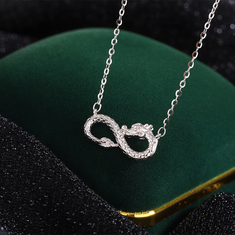 Collana con ciondolo a forma di nodo infinito dell'anno del drago in argento sterling 999 Buddha Stones