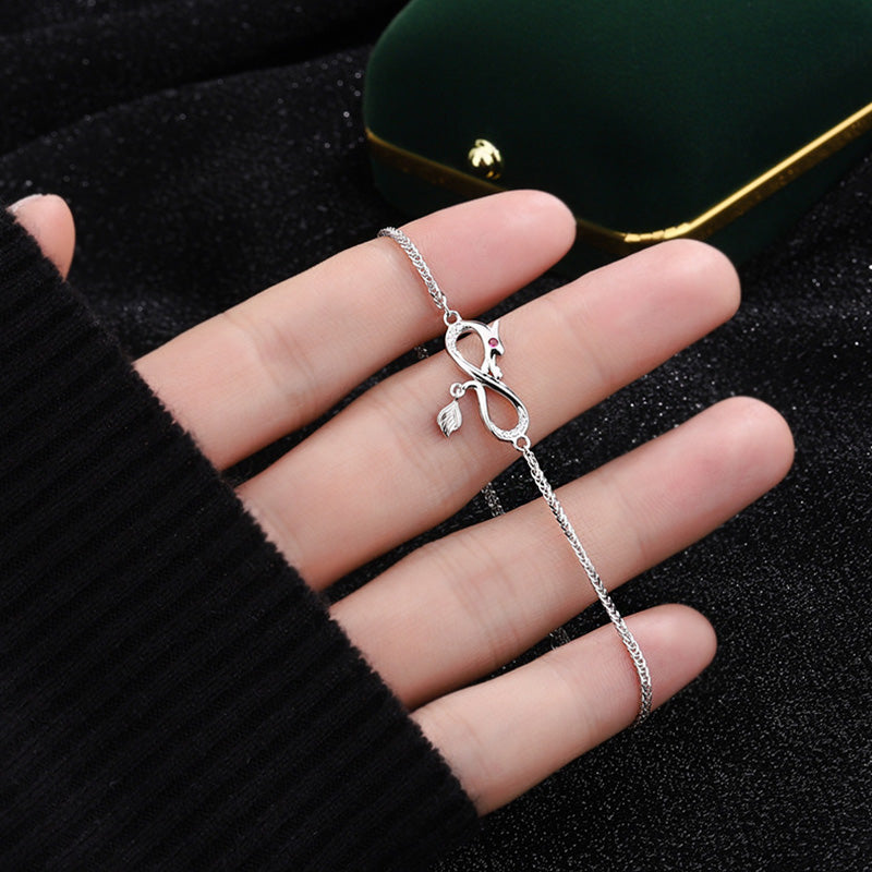 Braccialetto di protezione dalla fortuna con ciondolo a forma di nodo infinito in argento sterling 999 con zirconi dell'anno del drago Buddha Stones