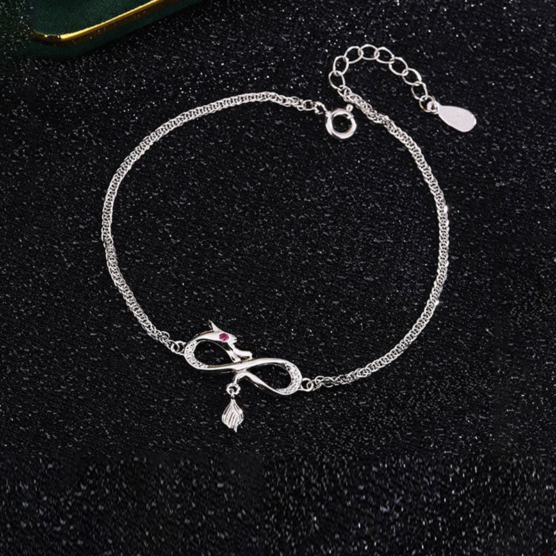Braccialetto di protezione dalla fortuna con ciondolo a forma di nodo infinito in argento sterling 999 con zirconi dell'anno del drago Buddha Stones