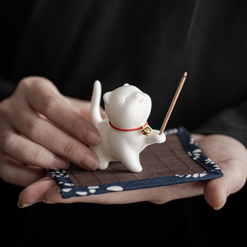 Buddha Stones Mini Lucky Cat Kitten Tea Pet Ceramica Casa Scrivania Figurina Decorazione Con Tappetino Di Bambù - image 3