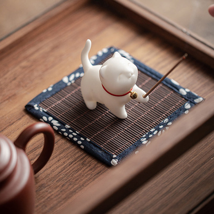 Buddha Stones Mini Lucky Cat Kitten Tea Pet Ceramica Casa Scrivania Figurina Decorazione Con Tappetino Di Bambù - image 4