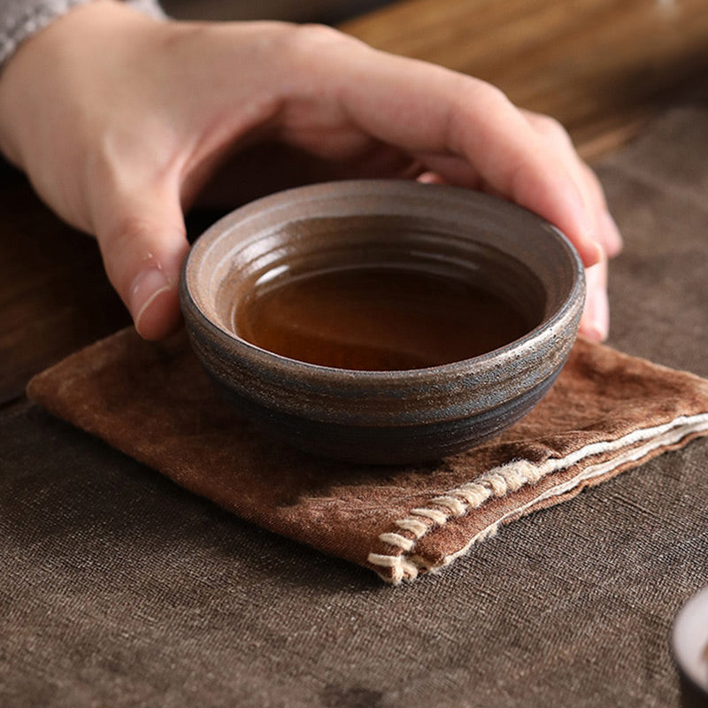 Tazza da tè in ceramica con trama a strisce marroni semplici Buddha Stones Kung Fu Tea Cup Bowl