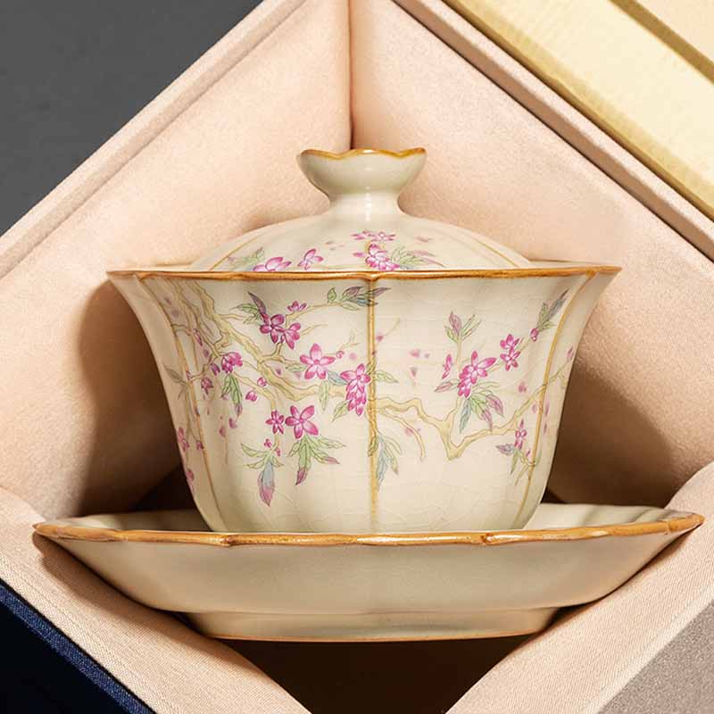 Buddha Stones Beige Plum Blossom Shape Peach Branch Ceramic Gaiwan Sancai Tazza da tè Kung Fu Tazza da tè con coperchio