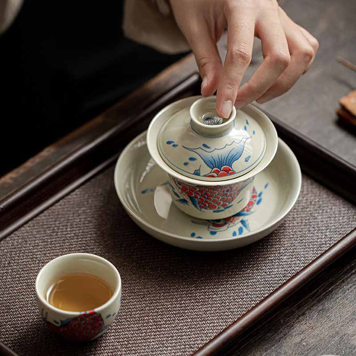 Buddha Stones Koi Fish Arowana Ceramica Gaiwan Sancai Tazza da tè Kung Fu Tazza da tè con coperchio 130ml