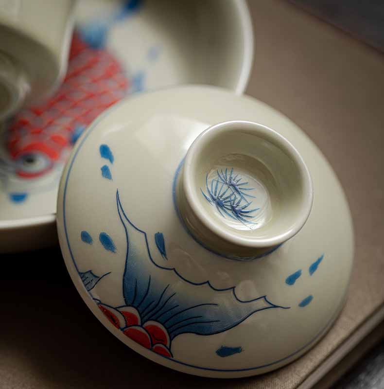 Buddha Stones Koi Fish Arowana Ceramica Gaiwan Sancai Tazza da tè Kung Fu Tazza da tè con coperchio 130ml