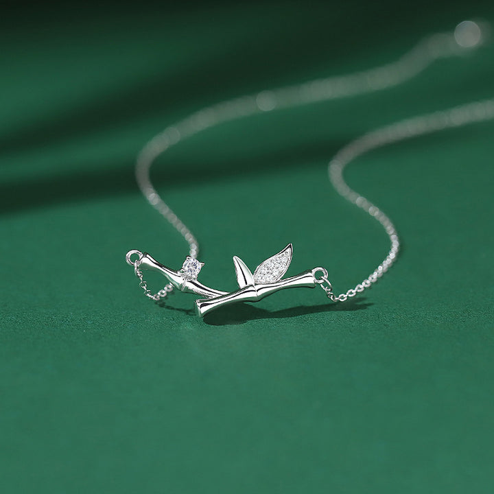 Collana con ciondolo Buddha Stones Bamboo Leaf Design Rame Zircone Ricchezza