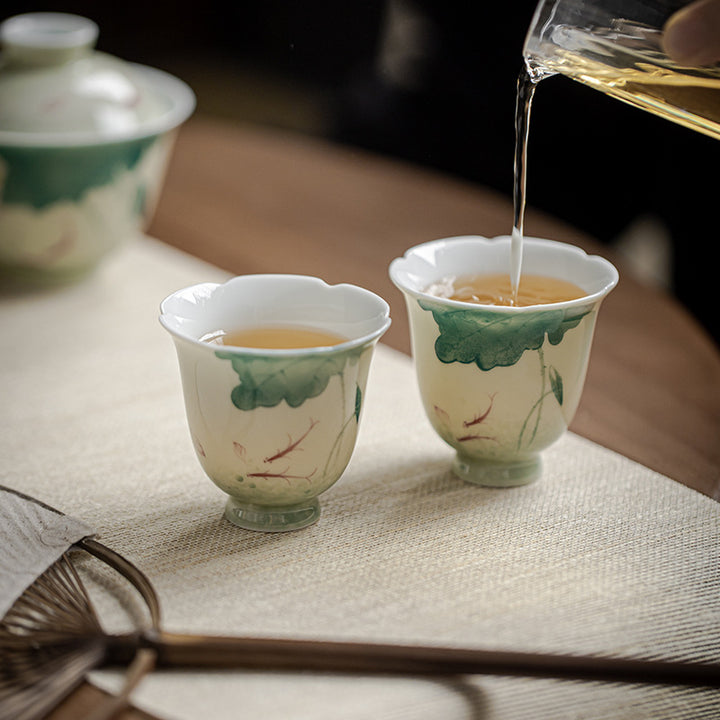 Tazza da tè in ceramica con motivo a foglia di loto e pesce koi Buddha Stones Kung Fu Tea Cup 65ml