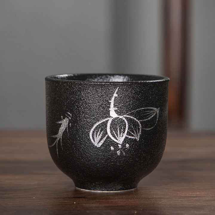 Buddha Stones Dipinto a mano Fiore di loto Bambù Crisantemo Ceramica nera Tazza da tè in ceramica Tazza da tè Kung Fu 95ml