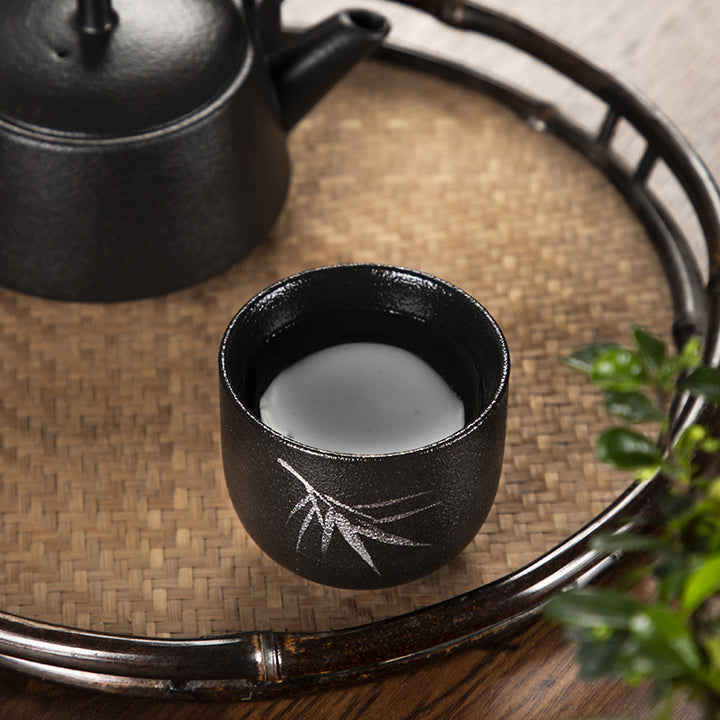 Buddha Stones Dipinto a mano Fiore di loto Bambù Crisantemo Ceramica nera Tazza da tè in ceramica Tazza da tè Kung Fu 95ml