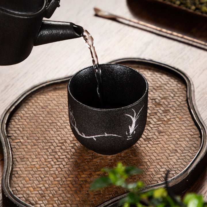 Buddha Stones Dipinto a mano Fiore di loto Bambù Crisantemo Ceramica nera Tazza da tè in ceramica Tazza da tè Kung Fu 95ml