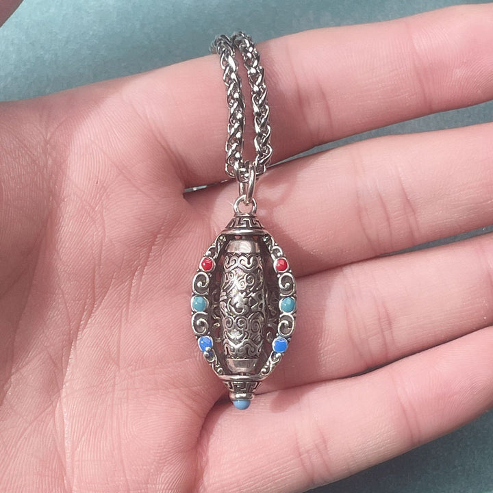 Buddha Stones Tibetano Om Mani Padme Hum Purezza Collana girevole pendente