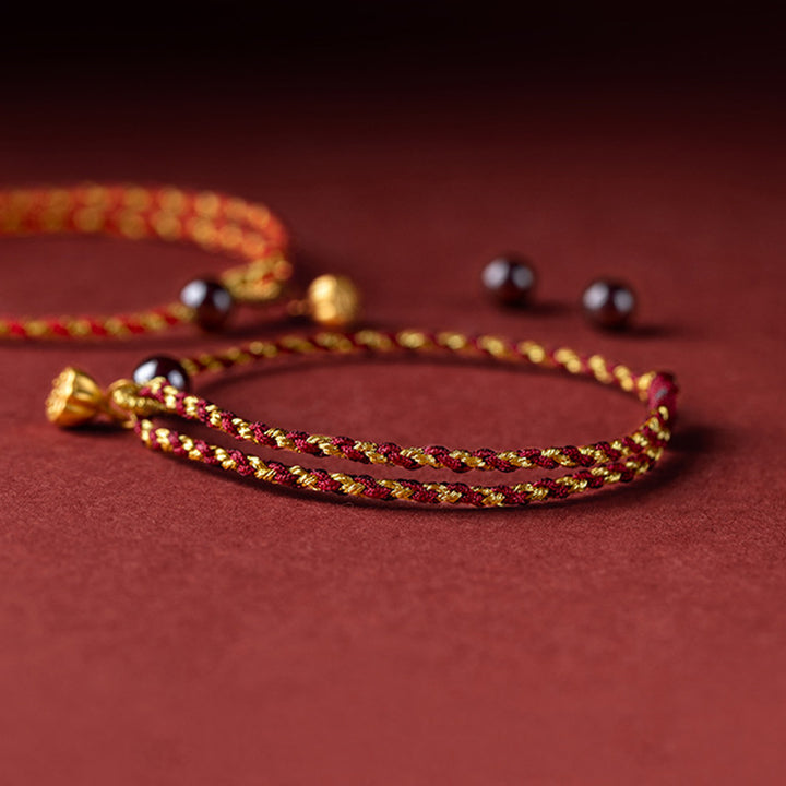 Braccialetto intrecciato con ciondolo di pace e gioia in corda di oro rosso fatto a mano con Buddha Stones
