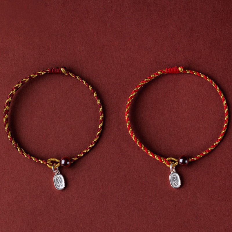 Braccialetto intrecciato con ciondolo di pace e gioia in corda di oro rosso fatto a mano con Buddha Stones