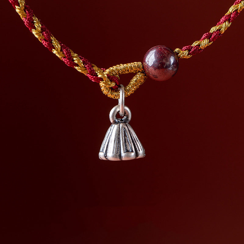 Braccialetto intrecciato con ciondolo di pace e gioia in corda di oro rosso fatto a mano con Buddha Stones