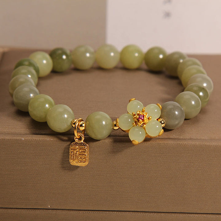 Braccialetto portafortuna con ciondolo a forma di carattere Fu con fiore di giada verde Buddha Stones