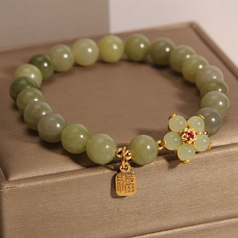Braccialetto portafortuna con ciondolo a forma di carattere Fu con fiore di giada verde Buddha Stones