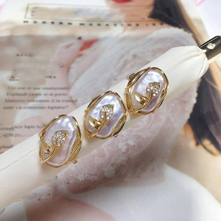 Anello Buddha Stones Pearl Rame Placcato Oro Fiore Felicità Ricchezza