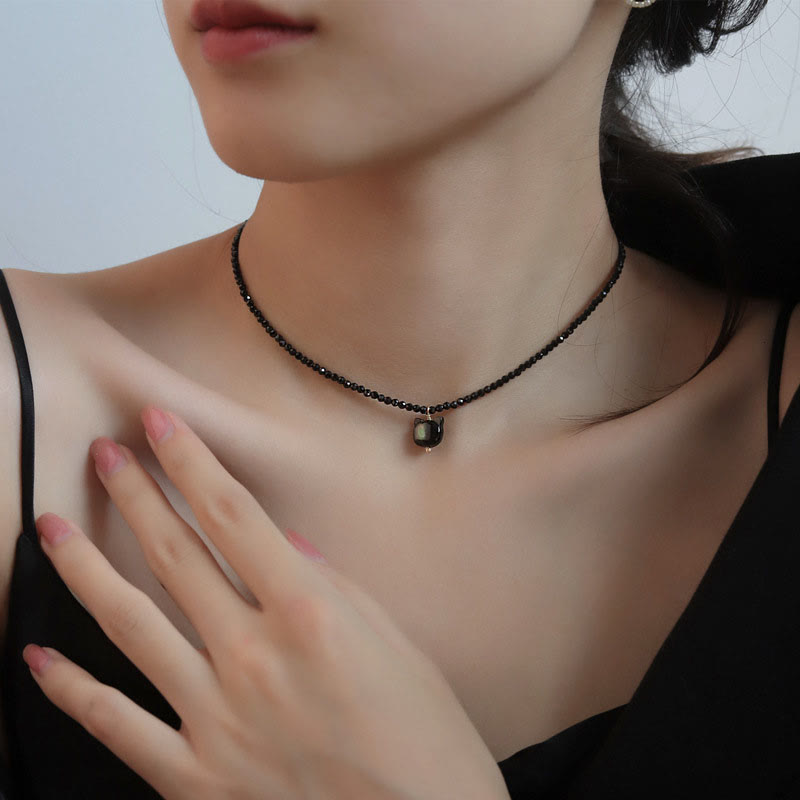 Collana girocollo con ciondolo a forma di gatto carino e spinello nero Buddha Stones - image 4