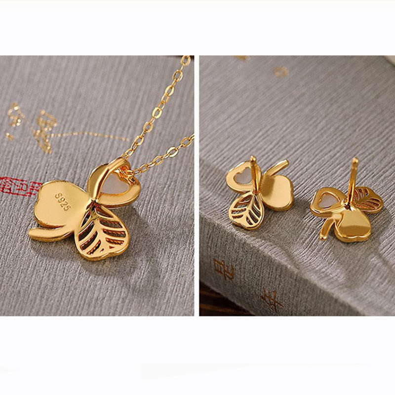 Buddha Stones pendente con ciondolo a forma di trifoglio con ciondolo a forma di trifoglio in giada Hetian placcata in oro e argento sterling 925