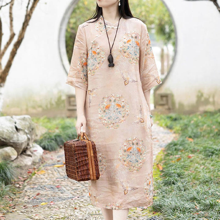 Abito midi cheongsam con stampa di fiori arancioni e uccelli Buddha Stones, in cotone e lino, a maniche corte, con tasche - 2XL(Busto 112 cm/Spalla 42 cm/Lunghezza 114 cm) - image 0