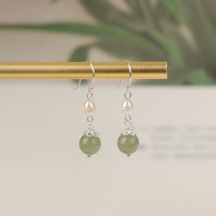Orecchini Buddha Stones in argento sterling 925 con perle naturali e giada