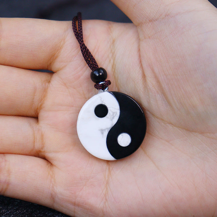 Collana con Buddha Stones naturale di ossidiana nera, turchese bianco, forza di realizzazione Yin Yang