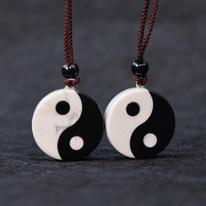 Collana con Buddha Stones naturale di ossidiana nera, turchese bianco, forza di realizzazione Yin Yang