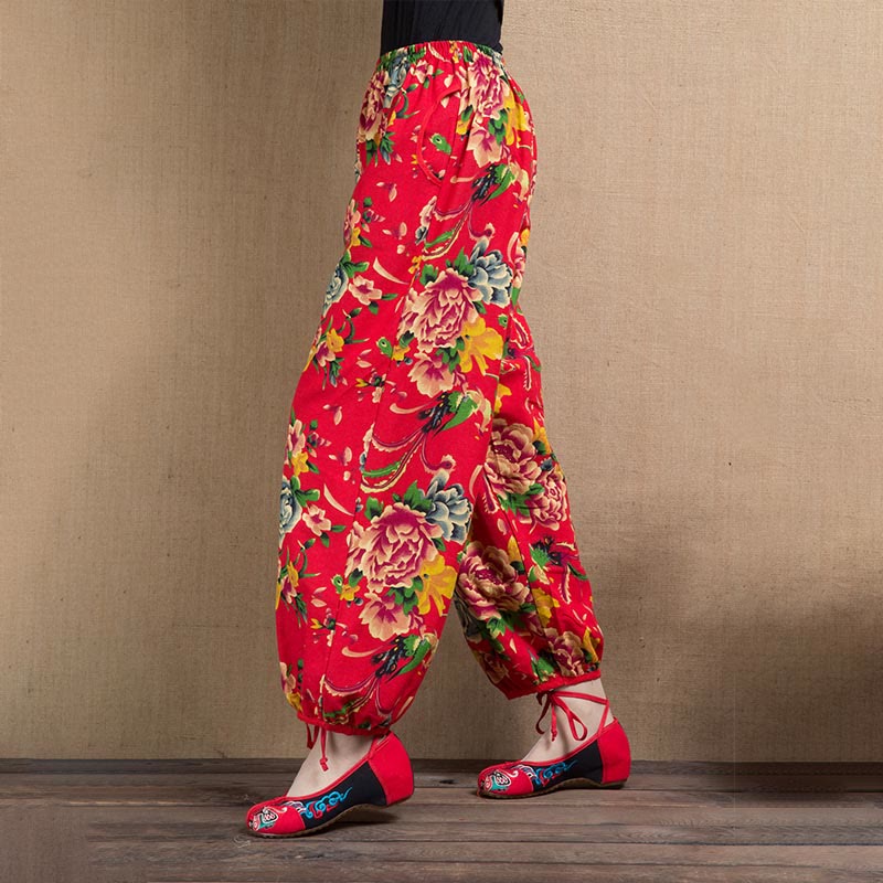 Pantaloni harem con stampa di fiori rossi e verdi in stile etnico Buddha Stones con tasche - image 1