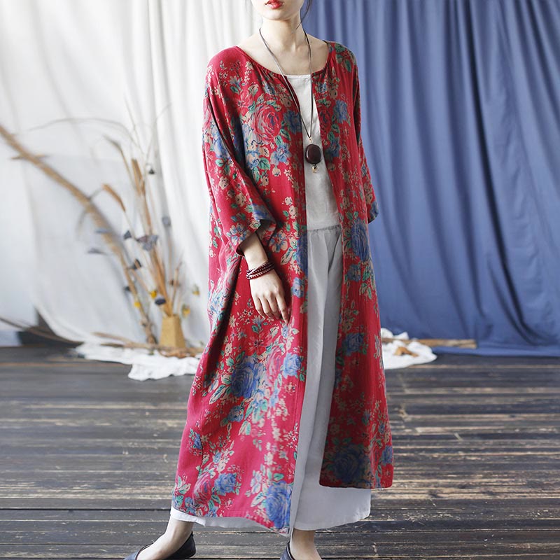 Giacca cappotto aperta sul davanti con maniche a tre quarti in cotone con stampa di fiori rossi e blu , Buddha Stones