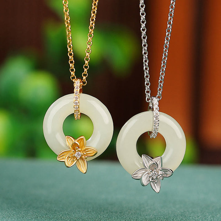 Collana con ciondolo a forma di fiore con fibbia della pace in giada Hetian, argento sterling 925, Buddha Stones