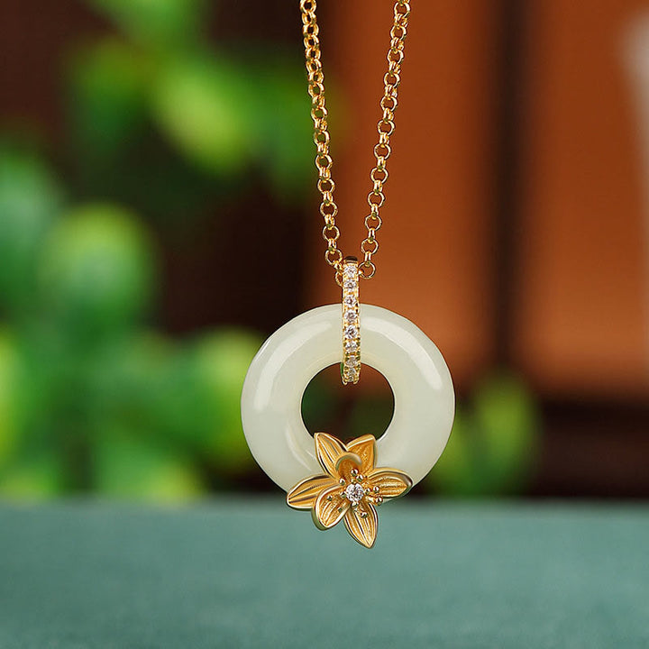 Collana con ciondolo a forma di fiore con fibbia della pace in giada Hetian, argento sterling 925, Buddha Stones