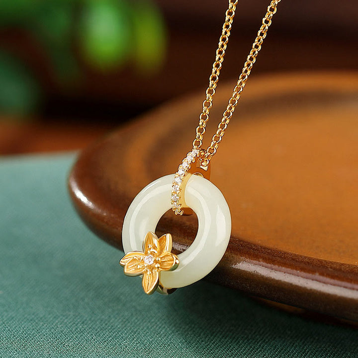 Collana con ciondolo a forma di fiore con fibbia della pace in giada Hetian, argento sterling 925, Buddha Stones