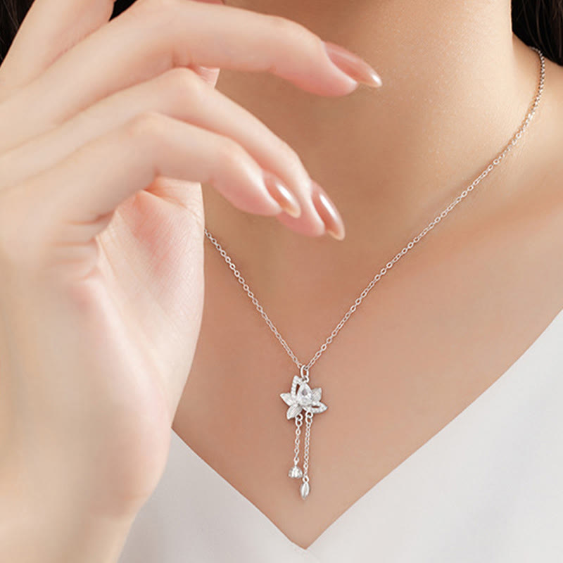 Collana con ciondolo Buddha Stones in argento sterling 925 con zircone e loto, illuminazione