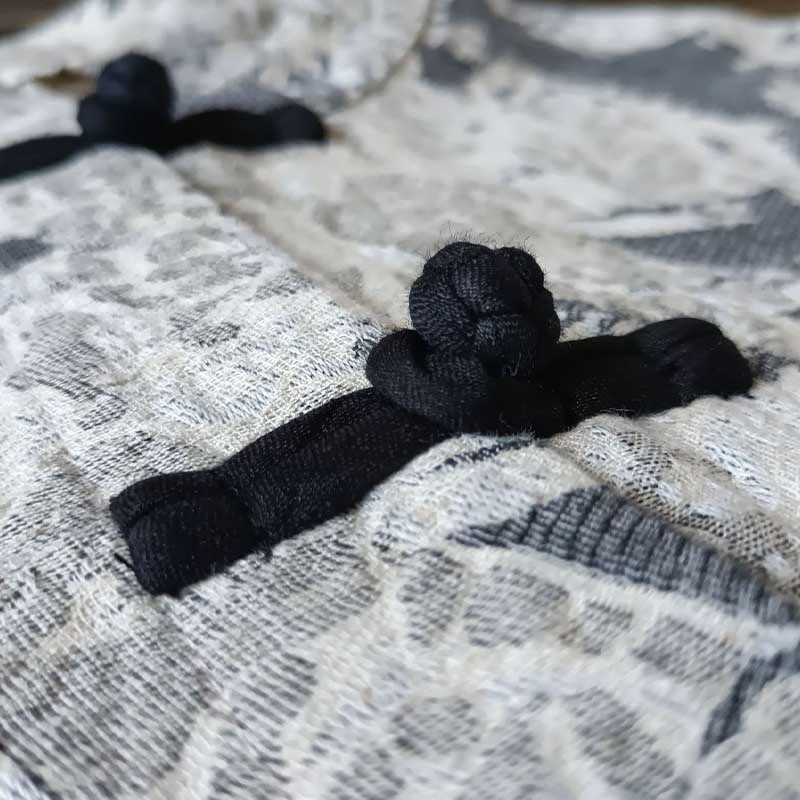 Camicia da giacca in lino di cotone a maniche lunghe con stampa grigia nera Buddha Stones Frog-button Design con tasche