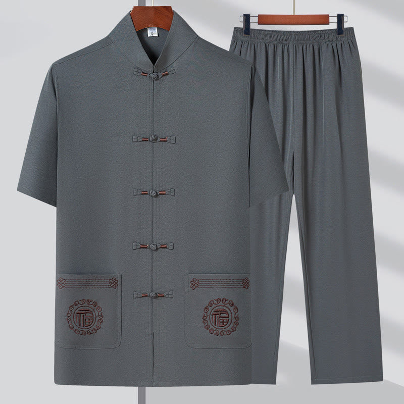 Buddha Stones Fu Character Ricamo Tang Suit Tradizionale Rana-Bottone Manica Corta Top Pantaloni Abbigliamento Uomo Set - Grigio (maglia e pantaloni) - US/UK/AU44, EU54 (4XL) - image 3