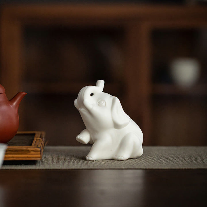 Statua di elefante piccolo Buddha Stones porcellana bianca ceramica forza decorazione scrivania casa