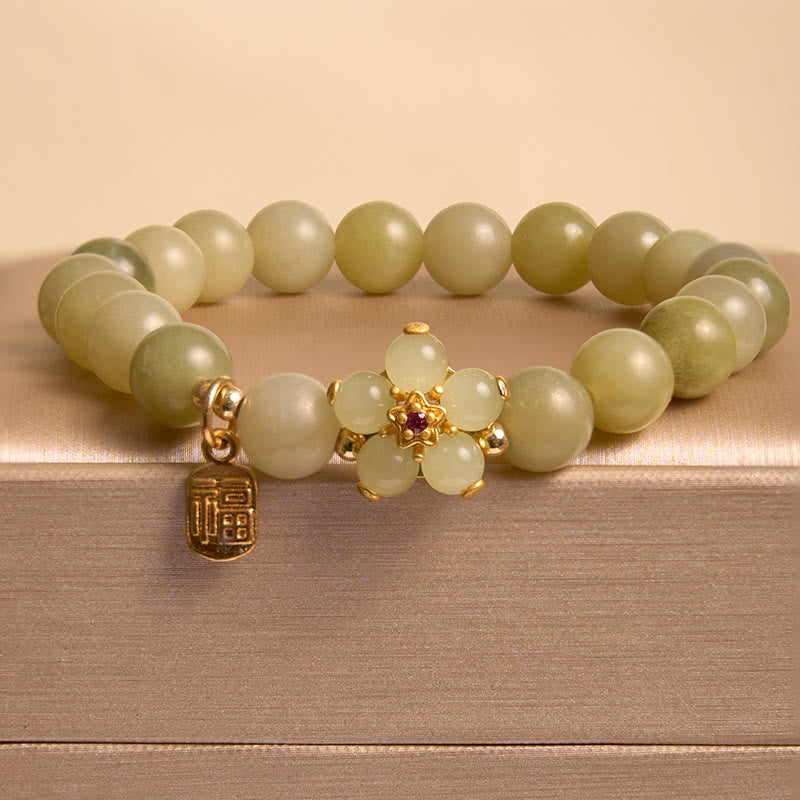 Braccialetto portafortuna con ciondolo a forma di carattere Fu con fiore di giada verde Buddha Stones