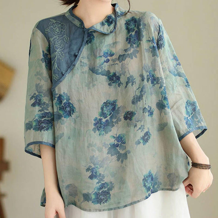 Camicia in lino ramiè con maniche a tre quarti e motivo floreale blu Jacaranda di Buddha Stones, TAGLIA COMODA - US16, UK/AU20, EU48 (3XL) - image 1