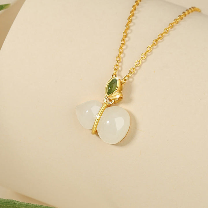 Collana con ciondolo in giada Hetian, Buddha Stones