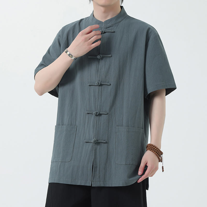 Buddha Stones Frog-Button Chinese Tang Suit Camicia a maniche corte in lino Abbigliamento da uomo con tasche - Grigio ardesia chiaro - US/UK/AU46, EU56 (5XL) - image 9