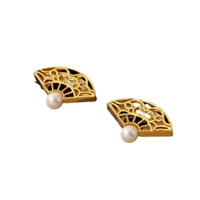 Orecchini pendenti con perno in rame e perla con motivo a ventaglio in argento sterling 925 Buddha Stones