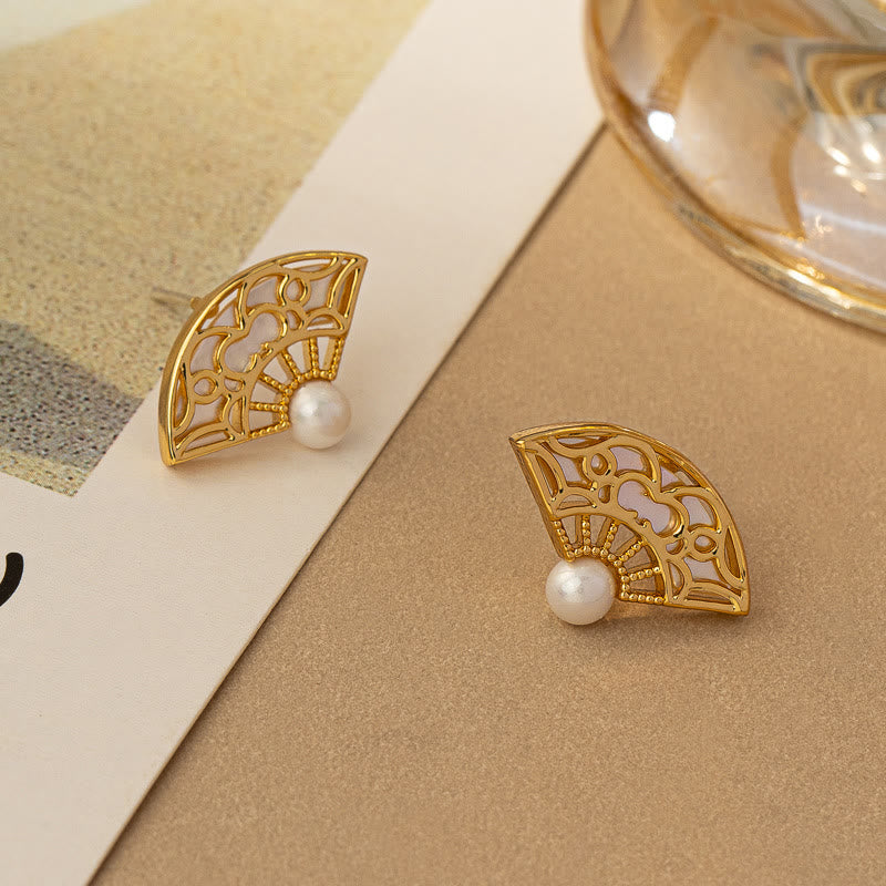Orecchini pendenti con perno in rame e perla con motivo a ventaglio in argento sterling 925 Buddha Stones