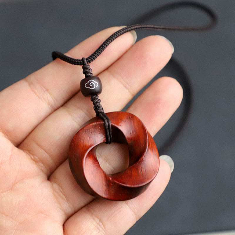 Collana con ciondolo di rilassamento con nuvole di buon auspicio Buddha Stones