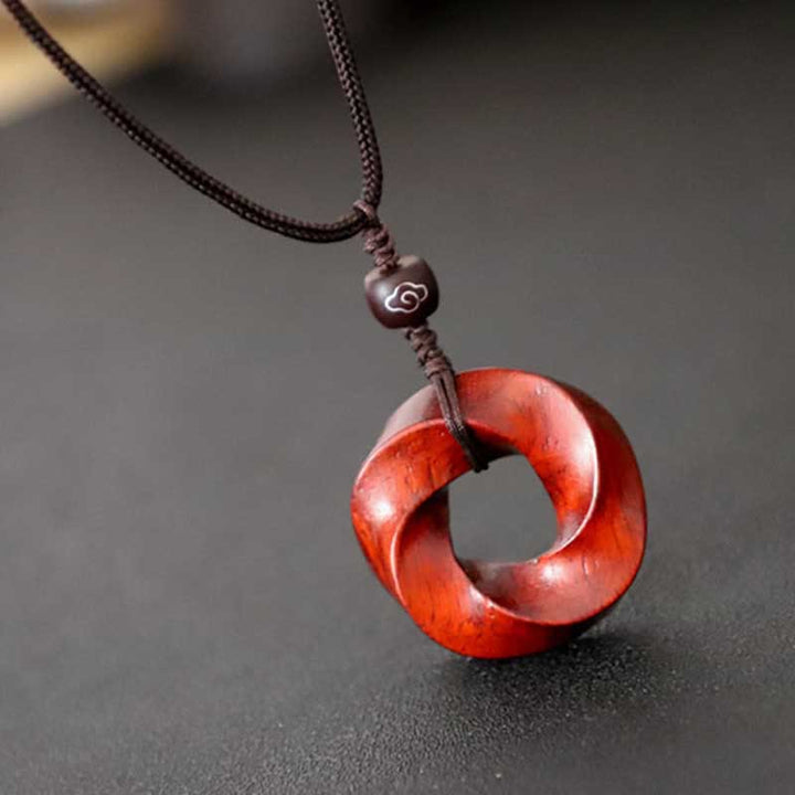 Collana con ciondolo di rilassamento con nuvole di buon auspicio Buddha Stones