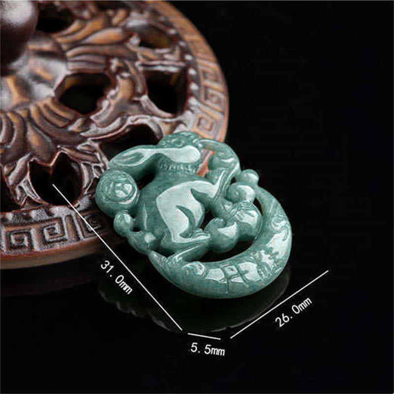 Collana con ciondolo a forma di mezzaluna di giada della fortuna dell'anno del coniglio