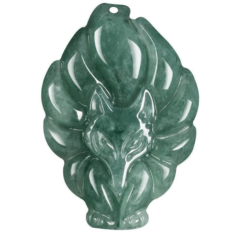 Collana con ciondolo portafortuna a forma di volpe a nove code in giada verde naturale Buddha Stones