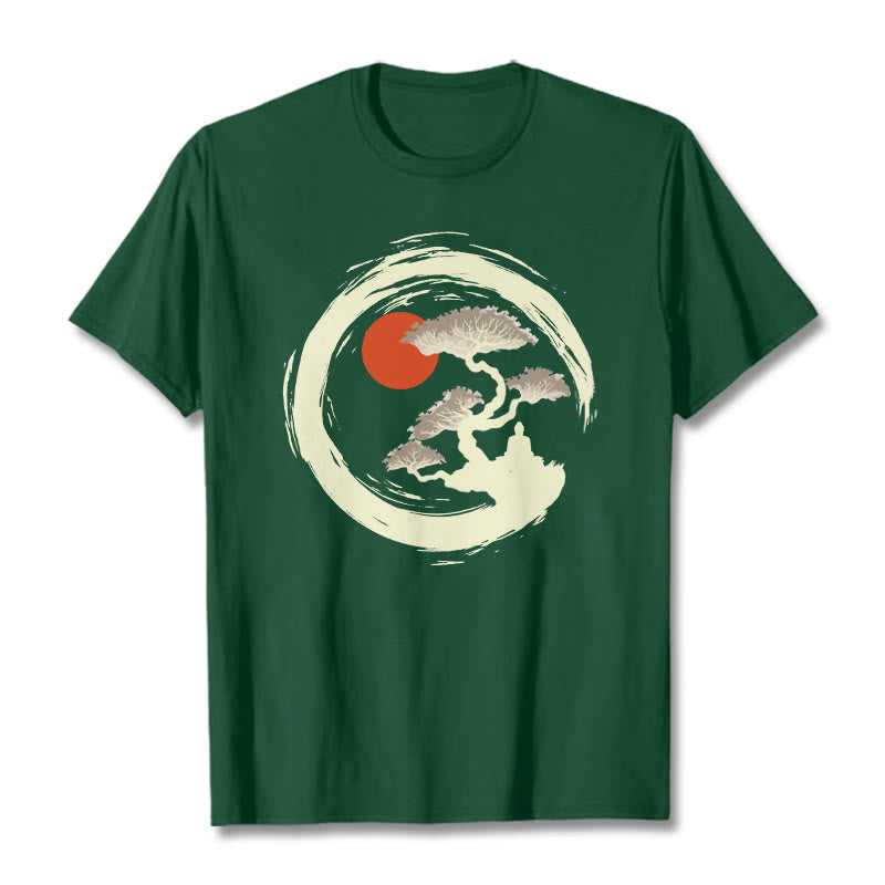 Maglietta Buddha Stones, Sole Rosso, Pino, Cerchio Zen, Persona in Meditazione - Verde studentesco - 2XL - image 16
