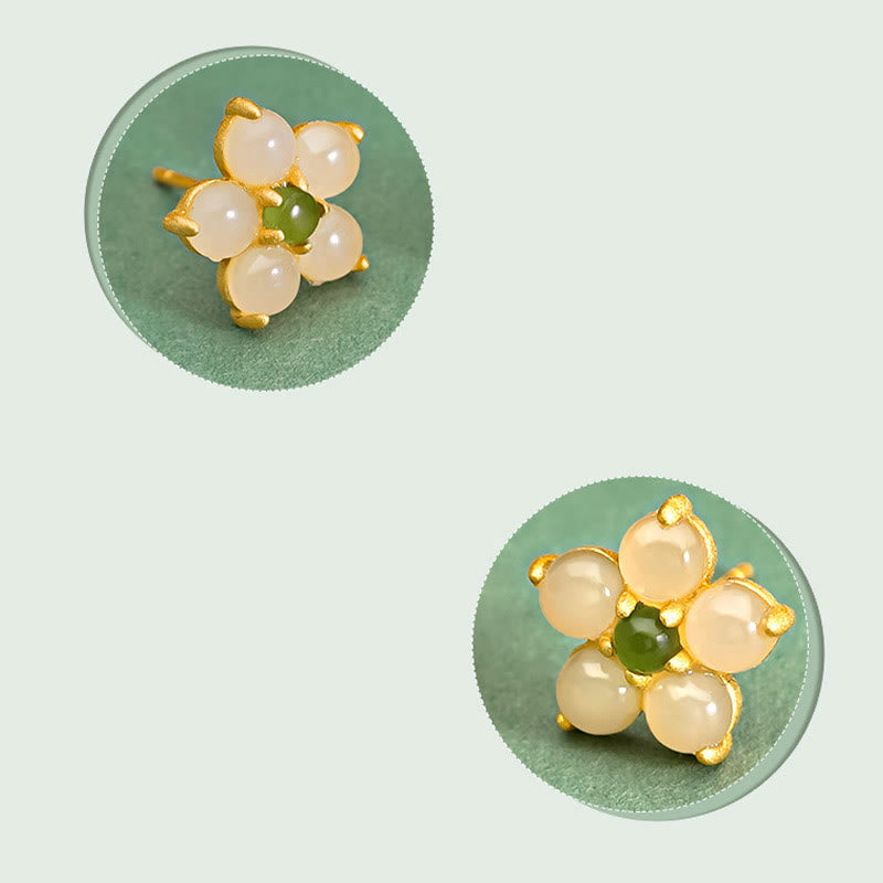 Orecchini a bottone con fiore della fortuna in giada Hetian in argento sterling 925 Buddha Stones